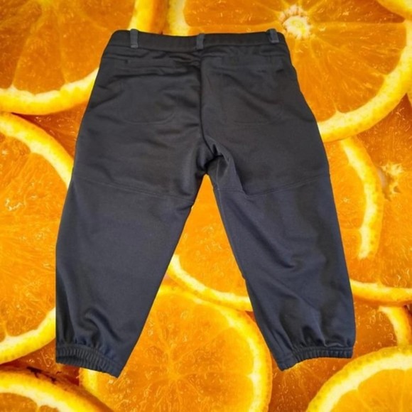 Under Armour Short Active Capris - Picture 3 of 3